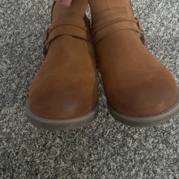 Earth Suede Boots - Picture 4 of 6